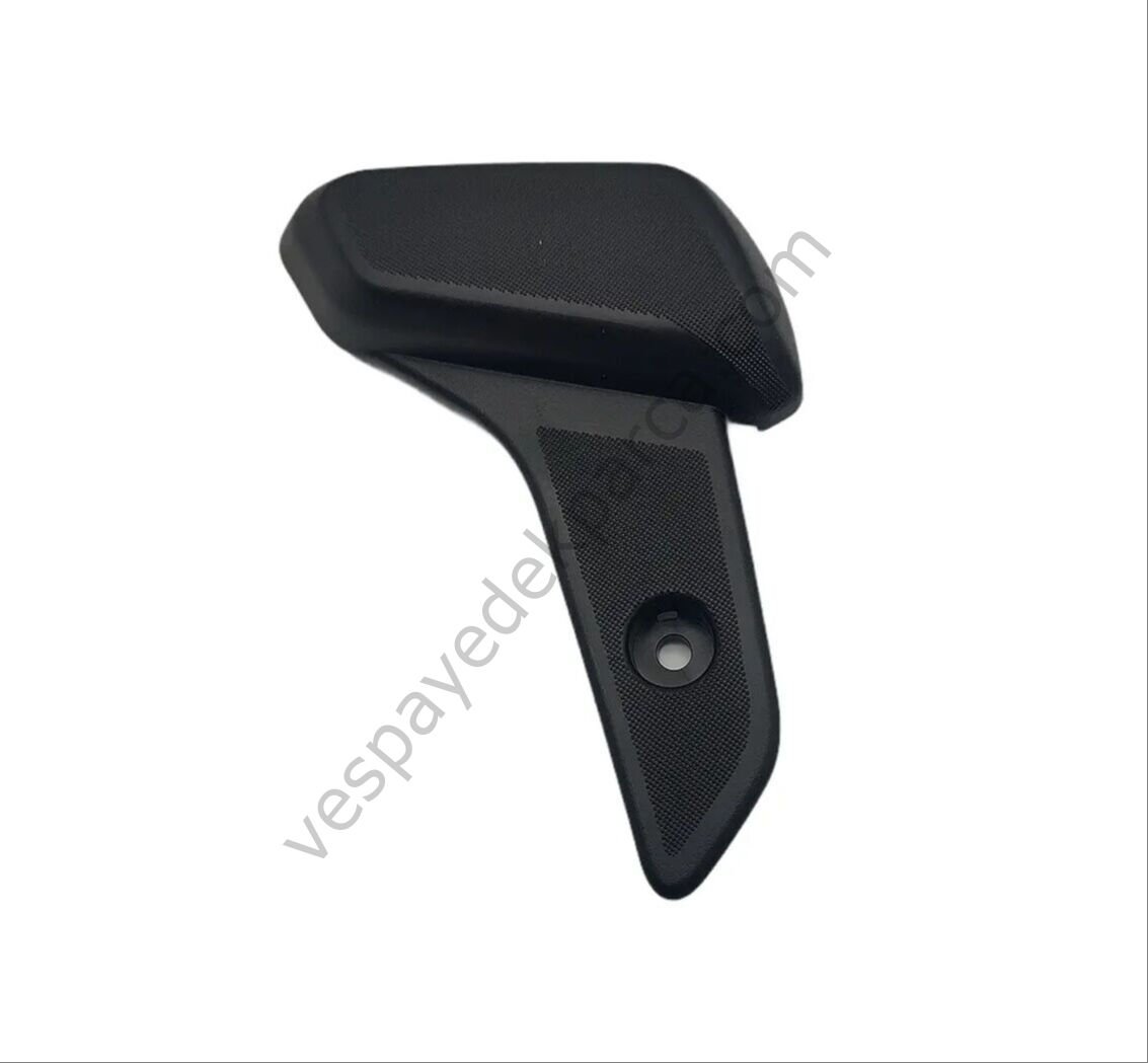 AYAK BASMA LASTİĞİ SAĞ VESPA PRIMAVERA 150(Kopya)